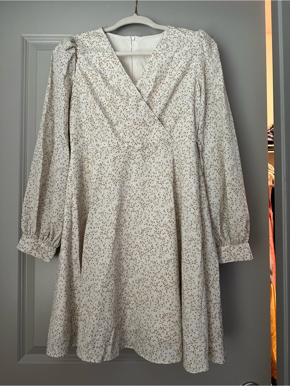 Cream Floral Mini Dress with Gold Speckle